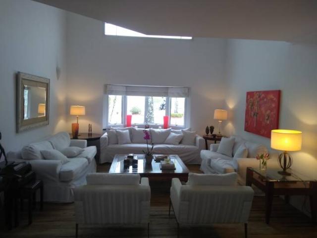 #257 - Casa em condomínio para Locação em Santana de Parnaíba - SP