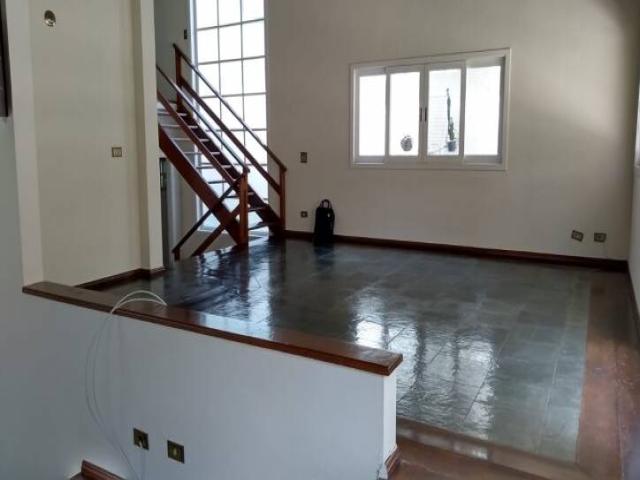 #264 - Casa em condomínio para Locação em Santana de Parnaíba - SP - 2